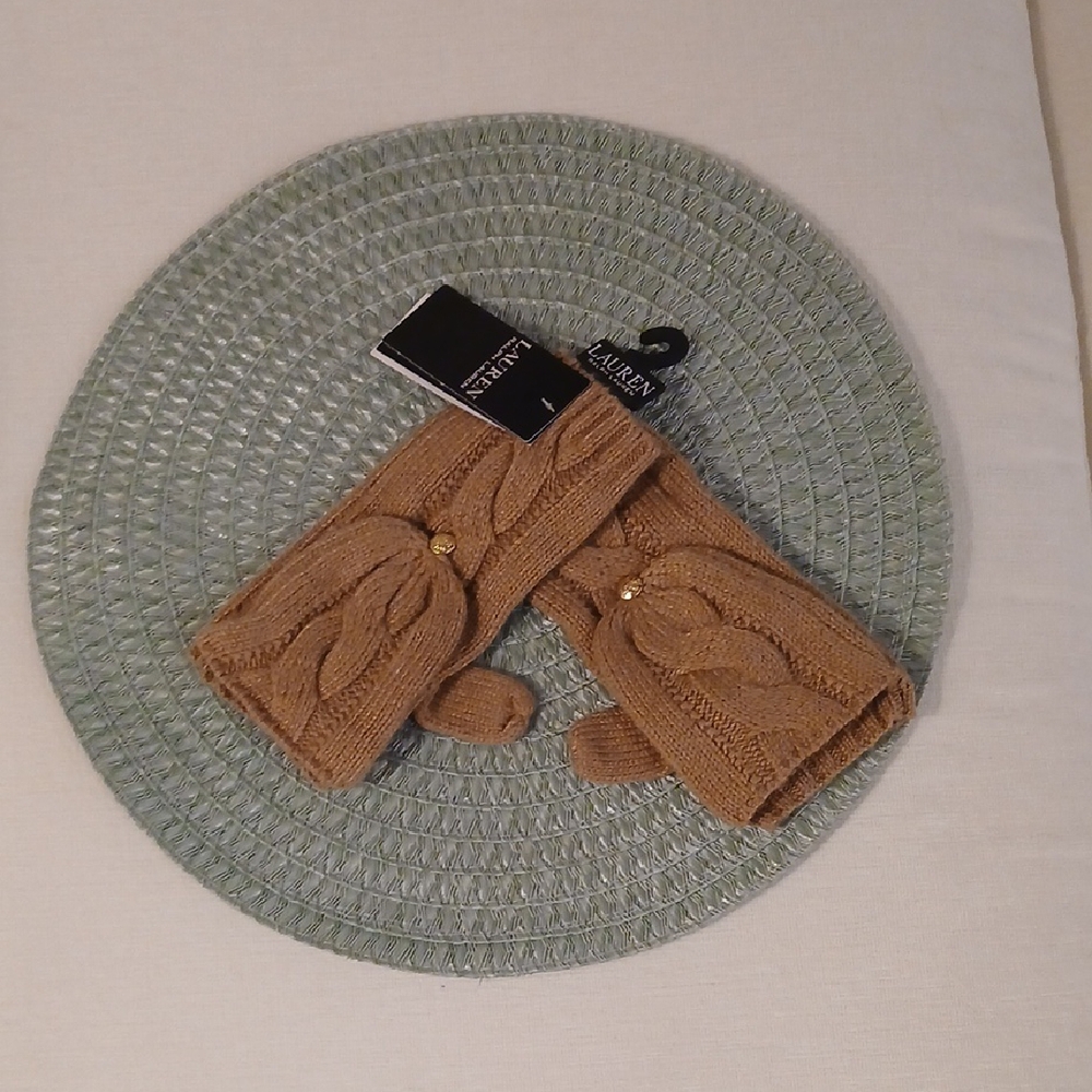 Polo by Ralph Lauren Tan Cable Knit Gloves